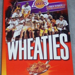 2010 Los Angeles Lakers Back-To-Back NBA Champions (revised box cover with team picture) WHEATIES Box